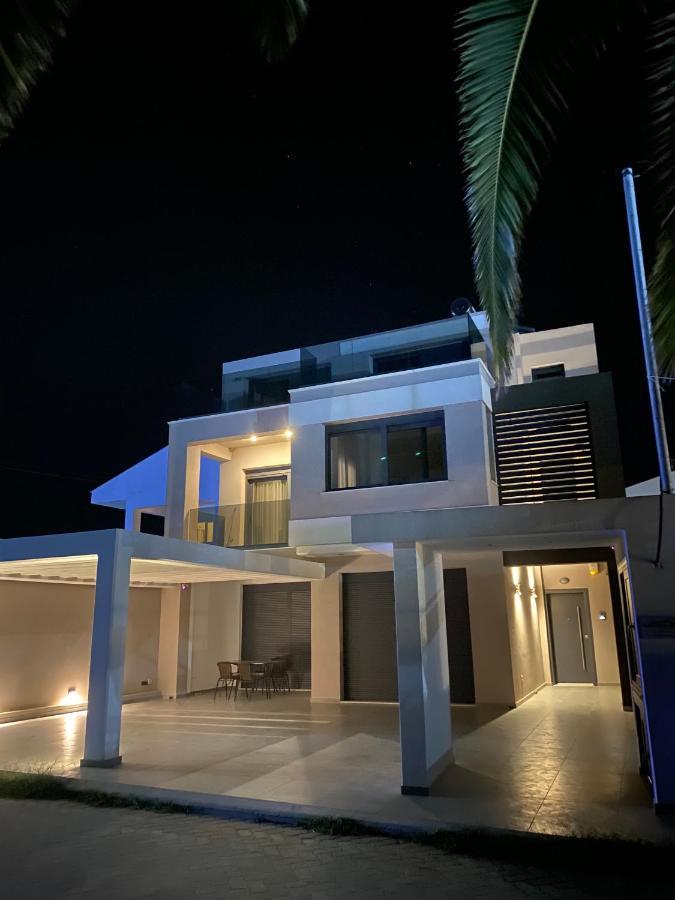 Vit'S Sea Villa Siviri Buitenkant foto